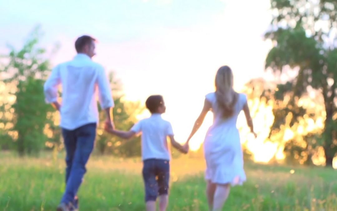 Saiba como adotar uma criança no Brasil