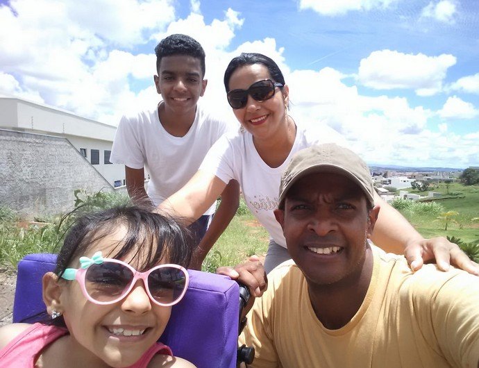 Sara e sua família.