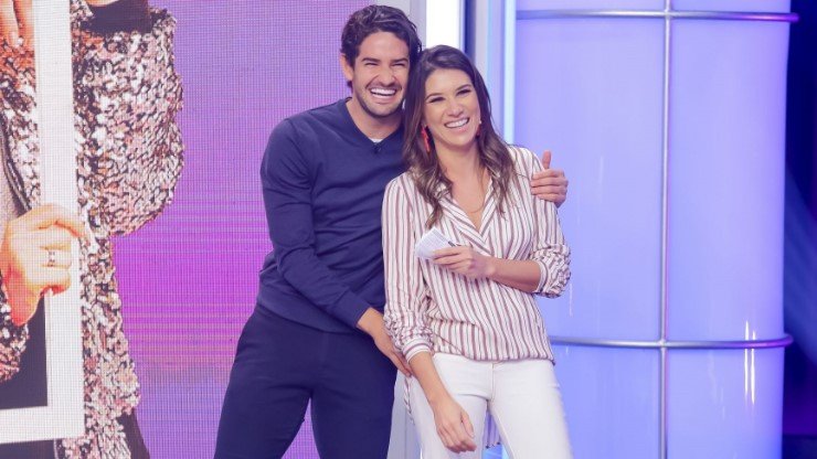Rebeca Abravanel vai se mudar para acompanhar Alexandre Pato na nova empreitada profissional
