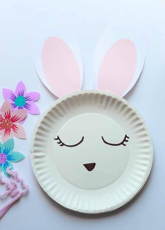 Reciclagem de pratos de papelão para Páscoa