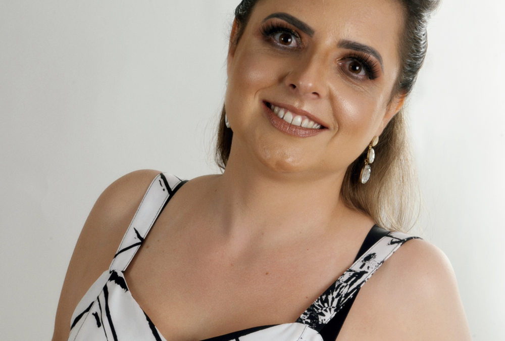 VAMOS RELEMBRAR NOSSAS CAPAS COM ESSAS MULHERES ADMIRAVEIS