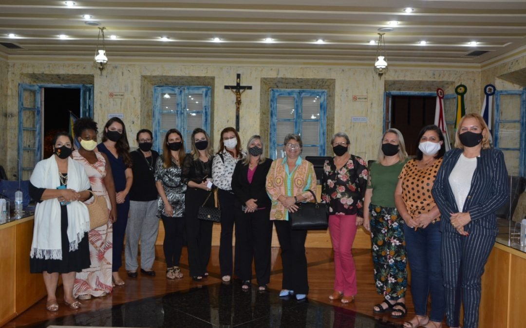 ESCOLA DO LEGISLATIVO DA CÂMARA DE VARGINHA LANÇA PROJETO PARLAMENTO MULHER