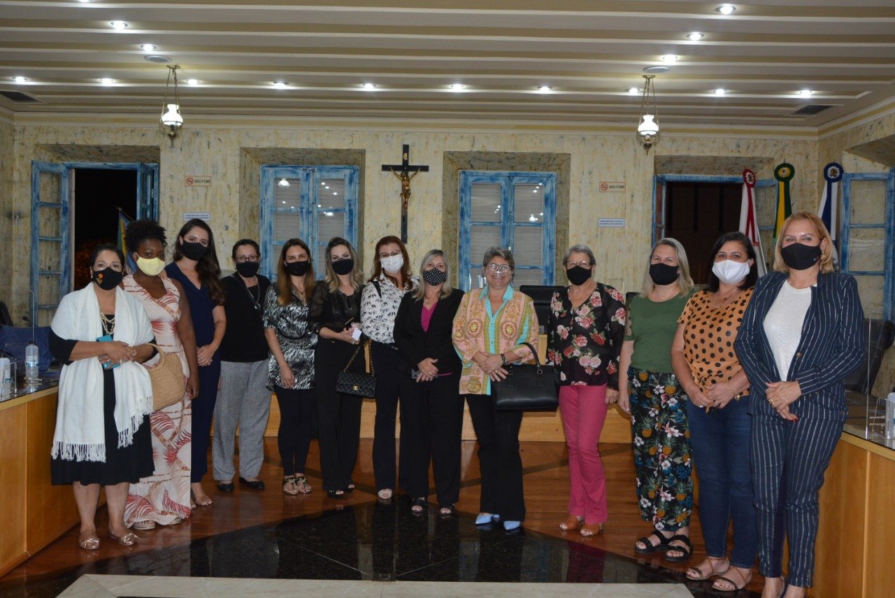 ESCOLA DO LEGISLATIVO DA CÂMARA DE VARGINHA LANÇA PROJETO PARLAMENTO MULHER