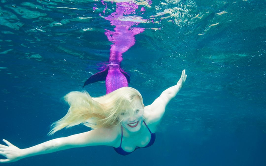 ‘Sempre quis ser uma sereia’: o que leva mulheres a viver fantasia de personagem mítica.