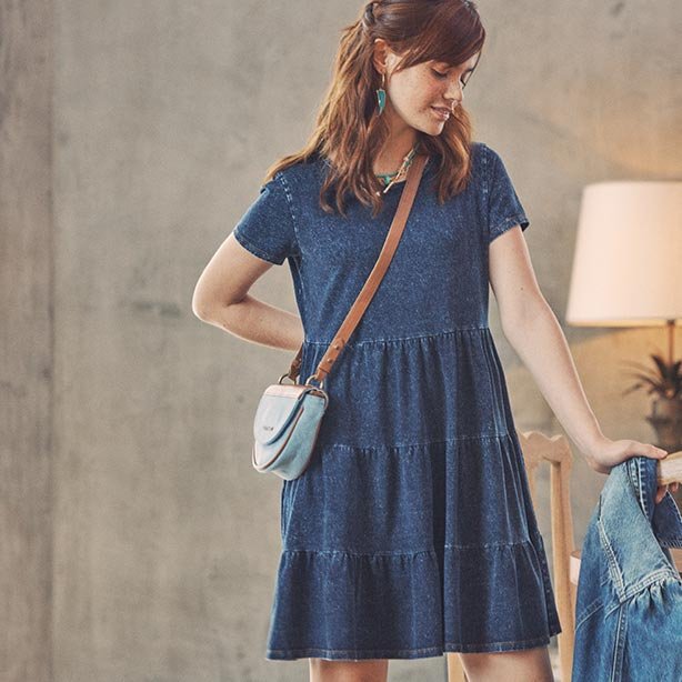 Breezy dress curto Breezy dress curto