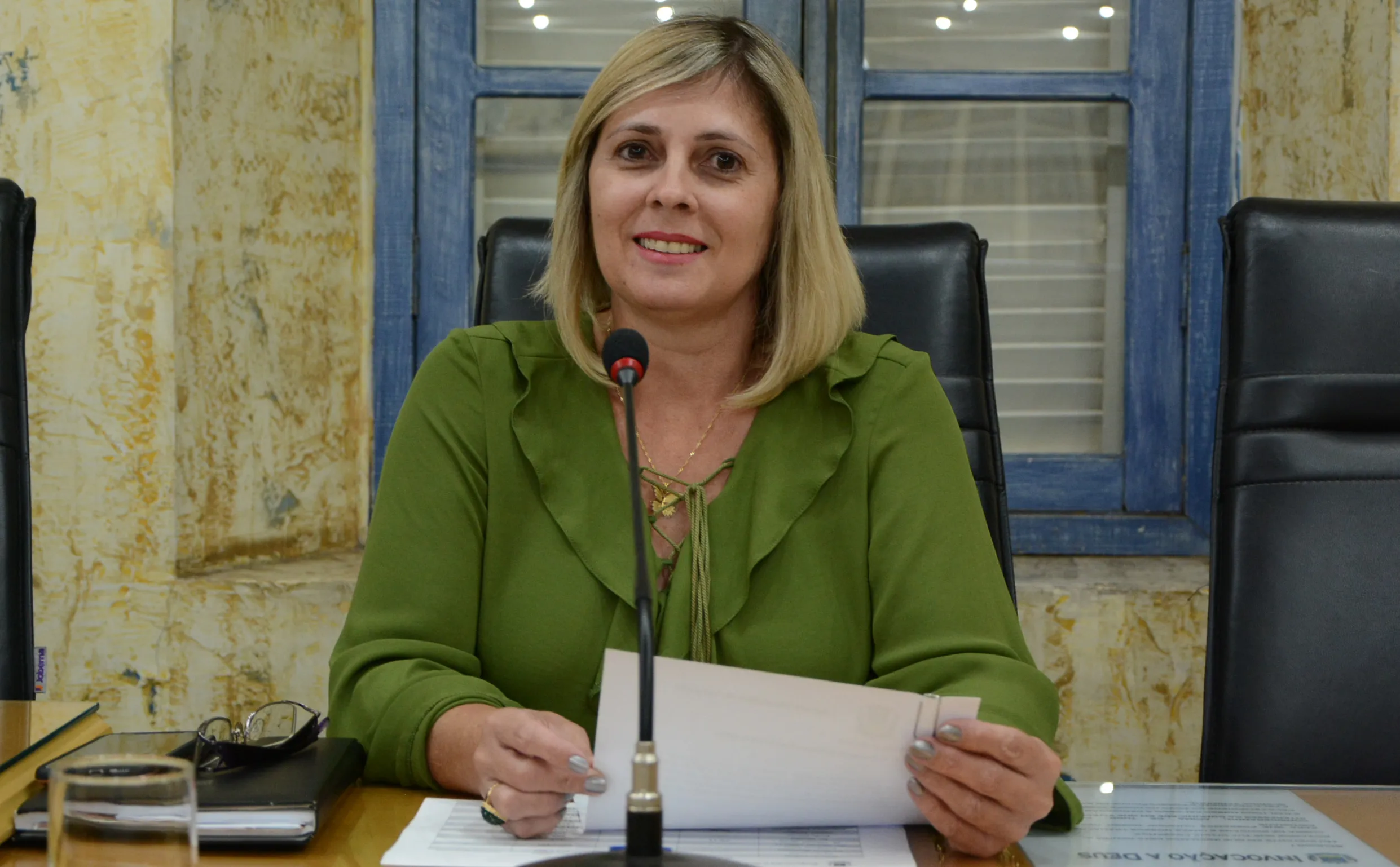 VEREADORA ZILDA SILVA COBRA INFORMAÇÕES SOBRE IMPLANTAÇÃO DO PROGRAMA HABITACIONAL PARA SERVIDORES PÚBLICOS