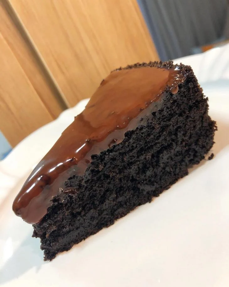 Bolo de chocolate com 3 ingredientes