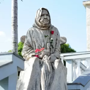 CULTURA  – O Escritor e a Santa – Nhã Chica da Sinhá Conceição”.