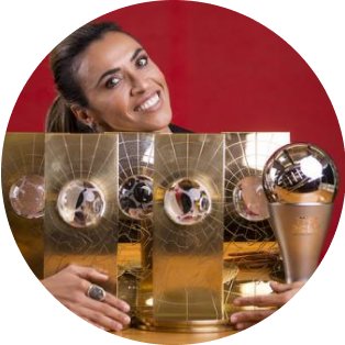 Marta com seus 6 prêmios de melhor jogadora do mundo