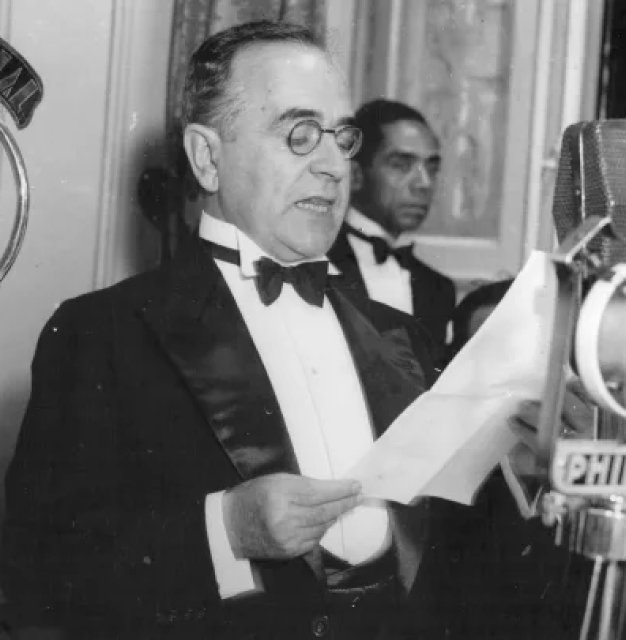 Presidente Getúlio Vargas foi o responsável pela proibição do futebol feminino / Hulton Archive/Getty Images