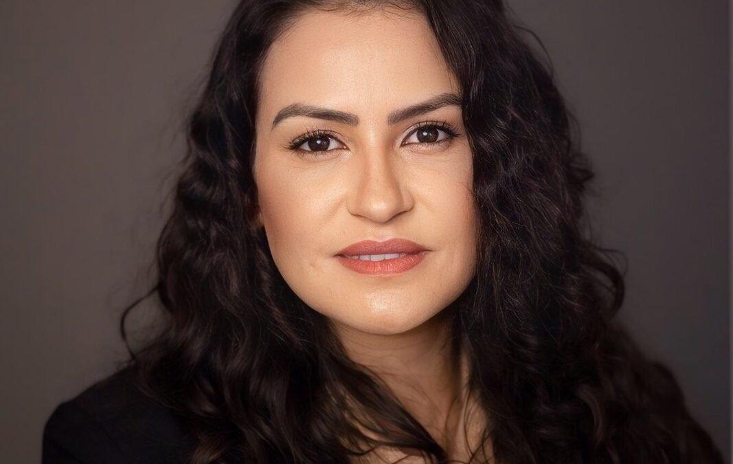 Mulheres em Cena em destaque: A Força da Resiliência e do Associativismo: Uma História de Empreendedorismo e Liderança com Keila Campos!