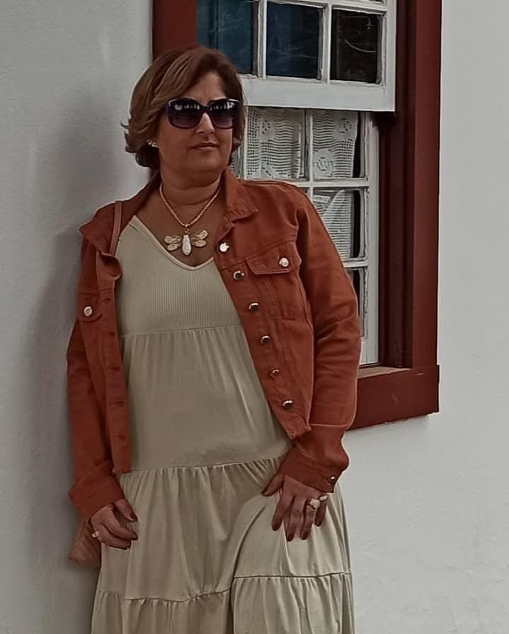 ELIANE LELO – Amor pela família e pela profissão